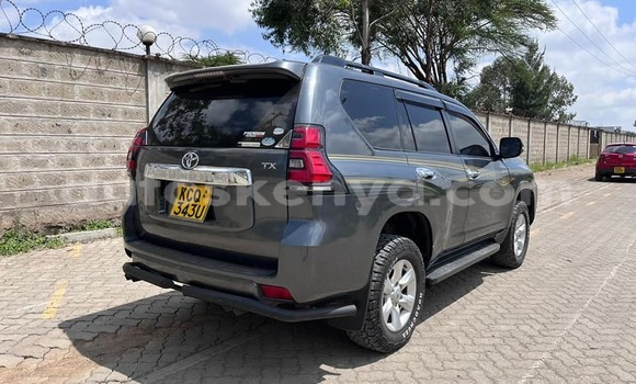 Oofamaa Toyota Land Cruiser Prado Other Makiinaa iti Nairobi keessatti Nairobi keessatti Oofamaa Toyota Land Cruiser Prado Other Makiinaa iti Nairobi keessatti Nairobi keessatti