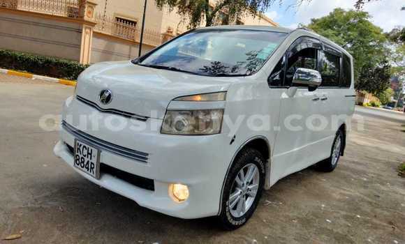 Oofamaa Toyota Voxy White Makiinaa iti Nairobi keessatti Nairobi keessatti Oofamaa Toyota Voxy White Makiinaa iti Nairobi keessatti Nairobi keessatti