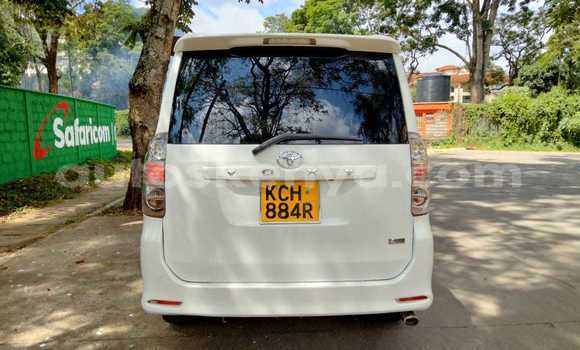 Oofamaa Toyota Voxy White Makiinaa iti Nairobi keessatti Nairobi keessatti Oofamaa Toyota Voxy White Makiinaa iti Nairobi keessatti Nairobi keessatti