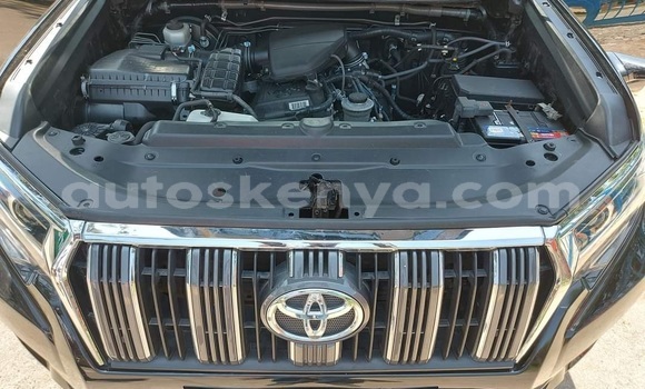 Oofamaa Toyota Land Cruiser Prado Black Makiinaa iti Nairobi keessatti Nairobi keessatti Oofamaa Toyota Land Cruiser Prado Black Makiinaa iti Nairobi keessatti Nairobi keessatti