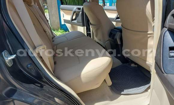 Oofamaa Toyota Land Cruiser Prado Black Makiinaa iti Nairobi keessatti Nairobi keessatti Oofamaa Toyota Land Cruiser Prado Black Makiinaa iti Nairobi keessatti Nairobi keessatti