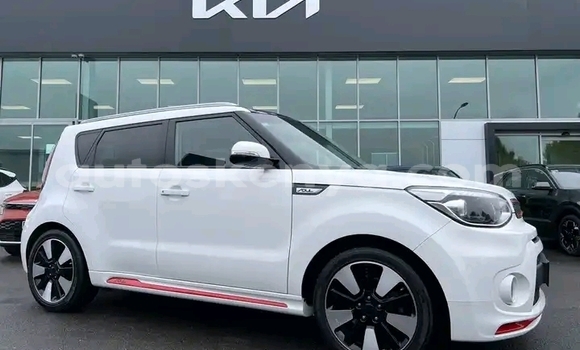 Buy Used Kia Soul White Car in Nairobi in Nairobi Buy Used Kia Soul White Car in Nairobi in Nairobi