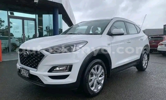 Buy Used Hyundai Tucson White Car in Nairobi in Nairobi Buy Used Hyundai Tucson White Car in Nairobi in Nairobi