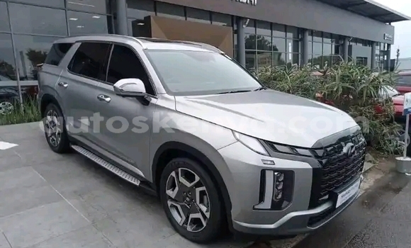 Buy Used Hyundai Santa Fe Silver Car in Nairobi in Nairobi Buy Used Hyundai Santa Fe Silver Car in Nairobi in Nairobi