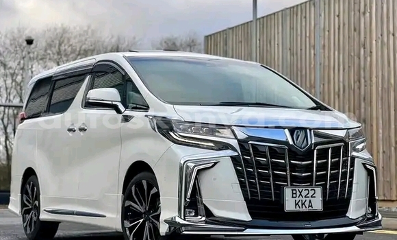 Buy Used Toyota Alphard White Car in Nairobi in Nairobi Buy Used Toyota Alphard White Car in Nairobi in Nairobi