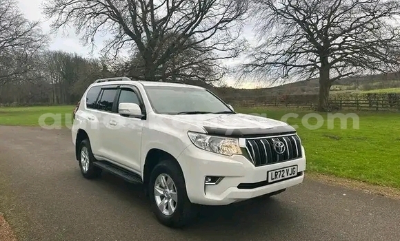 Buy Used Toyota Land Cruiser White Car in Nairobi in Nairobi Buy Used Toyota Land Cruiser White Car in Nairobi in Nairobi