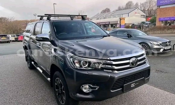 Nunua Ilio tumika Toyota Hilux Nyeusi Gari ndani ya Nairobi nchini Nairobi Nunua Ilio tumika Toyota Hilux Nyeusi Gari ndani ya Nairobi nchini Nairobi