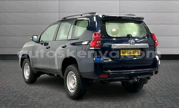Buy Used Toyota Land Cruiser Blue Car in Nairobi in Nairobi