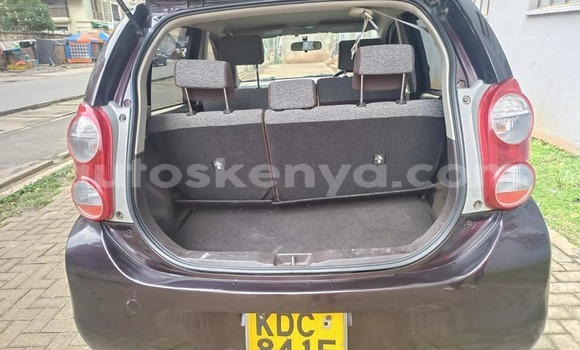 Oofamaa Toyota Passo Black Makiinaa iti Maralal keessatti Rift Valley keessatti Oofamaa Toyota Passo Black Makiinaa iti Maralal keessatti Rift Valley keessatti