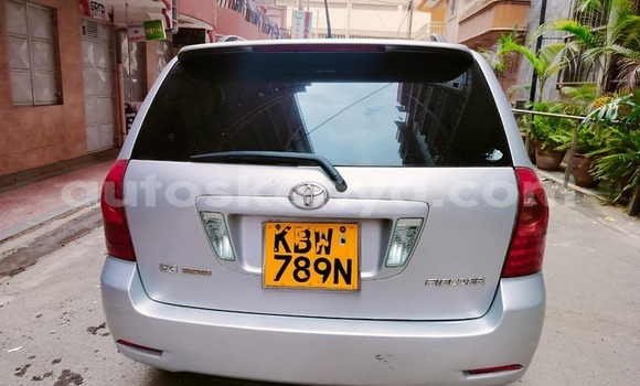 Oofamaa Toyota Fielder Other Makiinaa iti Bute keessatti Northeast Kenya keessatti Oofamaa Toyota Fielder Other Makiinaa iti Bute keessatti Northeast Kenya keessatti