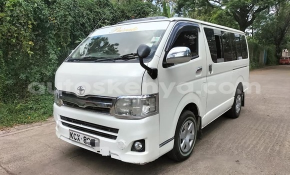 Oofamaa Toyota Hiace White Makiinaa iti Busia keessatti West Kenya keessatti Oofamaa Toyota Hiace White Makiinaa iti Busia keessatti West Kenya keessatti