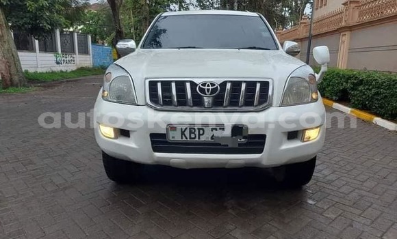 Buy Used Toyota Prado White Car in Busia in West Kenya