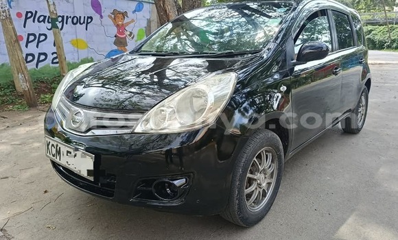 Oofamaa Nissan Note Black Makiinaa iti Busia keessatti West Kenya keessatti