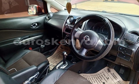 Oofamaa Nissan Note Red Makiinaa iti Bungoma keessatti West Kenya keessatti Oofamaa Nissan Note Red Makiinaa iti Bungoma keessatti West Kenya keessatti