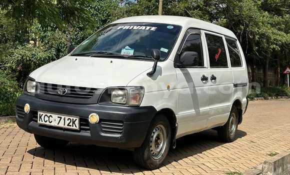 Oofamaa Toyota Town Ace White Makiinaa iti Busia keessatti West Kenya keessatti Oofamaa Toyota Town Ace White Makiinaa iti Busia keessatti West Kenya keessatti