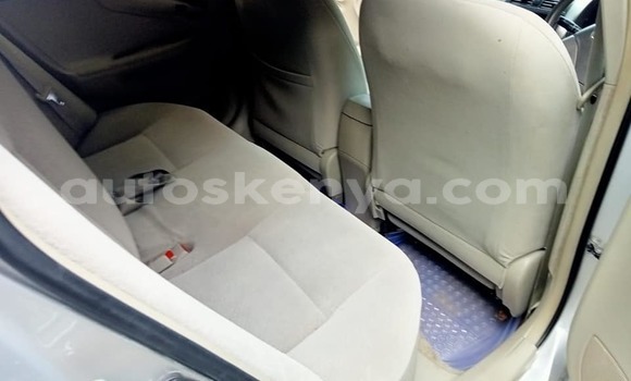 Oofamaa Toyota Axio Other Makiinaa iti Bura keessatti Northeast Kenya keessatti Oofamaa Toyota Axio Other Makiinaa iti Bura keessatti Northeast Kenya keessatti