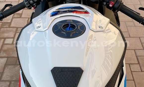 Buy Used BMW S 1000 White Bike in Nairobi in Nairobi Buy Used BMW S 1000 White Bike in Nairobi in Nairobi
