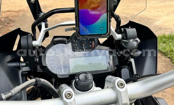 Nunua Ilio tumika BMW R1200GS Adventure Nyeusi Bike ndani ya Kwale nchini Kenya ya Pwani Nunua Ilio tumika BMW R1200GS Adventure Nyeusi Bike ndani ya Kwale nchini Kenya ya Pwani