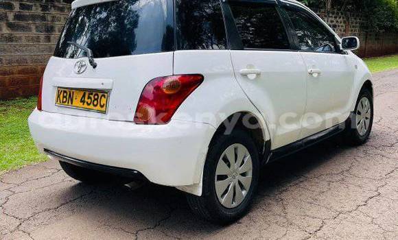 Buy Used Toyota IST White Car in Bura in Northeast Kenya Buy Used Toyota IST White Car in Bura in Northeast Kenya