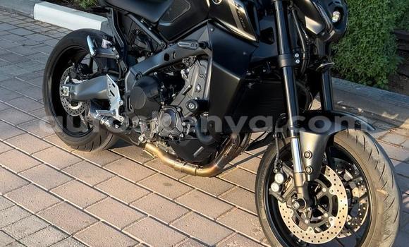 Nunua Ilio tumika Yamaha MT Nyeusi Bike ndani ya Nairobi nchini Nairobi