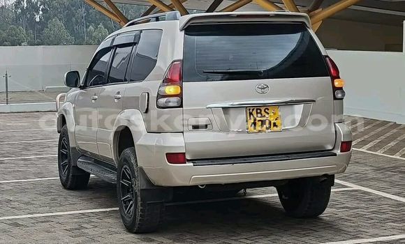 Oofamaa Toyota Prado Other Makiinaa iti Nairobi keessatti Nairobi keessatti