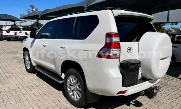 Buy Used Toyota Land Cruiser Prado White Car in Nairobi in Nairobi Buy Used Toyota Land Cruiser Prado White Car in Nairobi in Nairobi