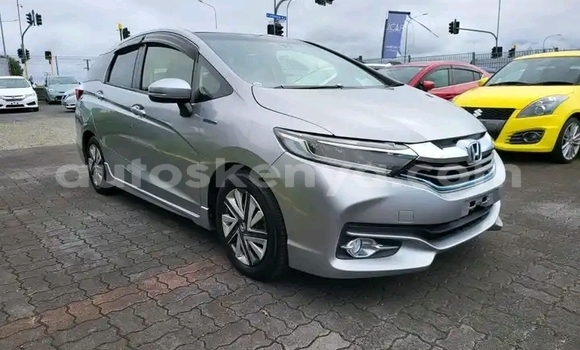 Oofamaa Honda Shuttle Silver Makiinaa iti Nairobi keessatti Nairobi keessatti Oofamaa Honda Shuttle Silver Makiinaa iti Nairobi keessatti Nairobi keessatti