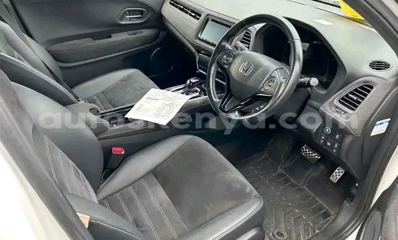 Buy Used Honda Vezel White Car in Nairobi in Nairobi Buy Used Honda Vezel White Car in Nairobi in Nairobi