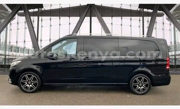 Buy Used Mercedes‒Benz V-klasse Black Car in Nairobi in Nairobi