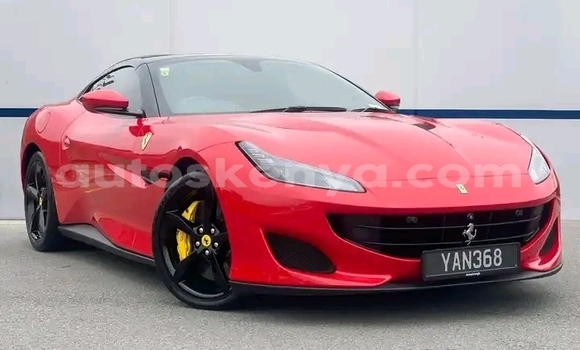 Oofamaa Ferrari Portofino Red Makiinaa iti Nairobi keessatti Nairobi keessatti Oofamaa Ferrari Portofino Red Makiinaa iti Nairobi keessatti Nairobi keessatti