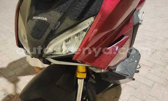 Nunua Ilio tumika Honda Forza Nyekundu Bike ndani ya Nairobi nchini Nairobi