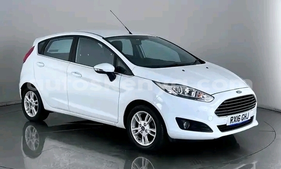 Oofamaa Ford Fiesta White Makiinaa iti Nairobi keessatti Nairobi keessatti Oofamaa Ford Fiesta White Makiinaa iti Nairobi keessatti Nairobi keessatti