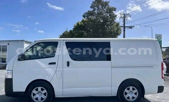 Nunua Ilio tumika Toyota Hiace Nyeupe Gari ndani ya Nairobi nchini Nairobi Nunua Ilio tumika Toyota Hiace Nyeupe Gari ndani ya Nairobi nchini Nairobi