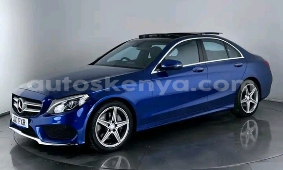 Nunua Ilio tumika Mercedes‒Benz C–Class Bluu Gari ndani ya Nairobi nchini Nairobi