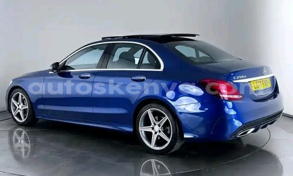 Buy Used Mercedes‒Benz C–Class Blue Car in Nairobi in Nairobi Buy Used Mercedes‒Benz C–Class Blue Car in Nairobi in Nairobi