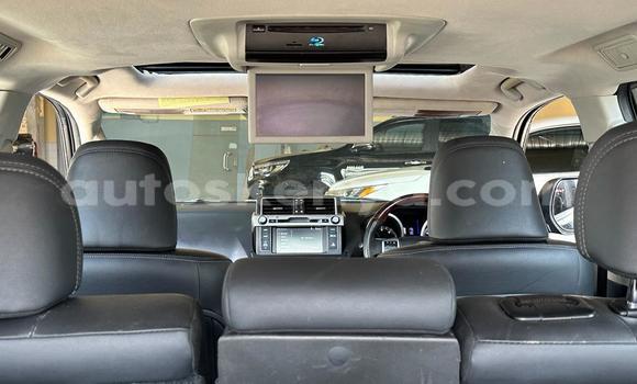 Nunua Imported Toyota Land Cruiser Prado Nyeusi Gari ndani ya Mombasa nchini Kenya ya Pwani Nunua Imported Toyota Land Cruiser Prado Nyeusi Gari ndani ya Mombasa nchini Kenya ya Pwani