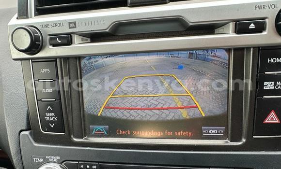 Nunua Imported Toyota Land Cruiser Prado Nyeusi Gari ndani ya Mombasa nchini Kenya ya Pwani Nunua Imported Toyota Land Cruiser Prado Nyeusi Gari ndani ya Mombasa nchini Kenya ya Pwani