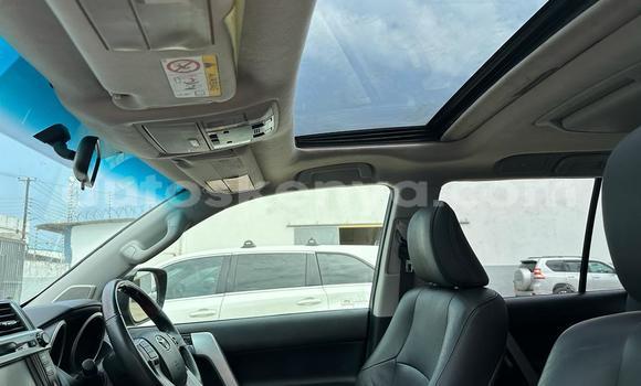 Nunua Imported Toyota Land Cruiser Prado Nyeusi Gari ndani ya Mombasa nchini Kenya ya Pwani Nunua Imported Toyota Land Cruiser Prado Nyeusi Gari ndani ya Mombasa nchini Kenya ya Pwani