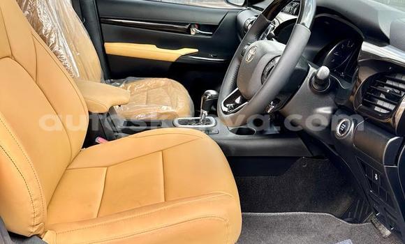 Nunua Imported Toyota Hiluxe Revo Nyeusi Gari ndani ya Mombasa nchini Kenya ya Pwani Nunua Imported Toyota Hiluxe Revo Nyeusi Gari ndani ya Mombasa nchini Kenya ya Pwani