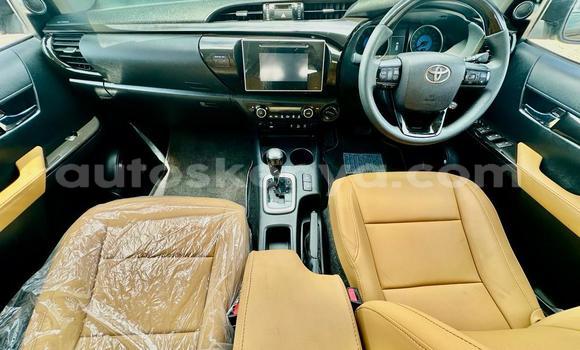 Nunua Imported Toyota Hiluxe Revo Nyeusi Gari ndani ya Mombasa nchini Kenya ya Pwani Nunua Imported Toyota Hiluxe Revo Nyeusi Gari ndani ya Mombasa nchini Kenya ya Pwani