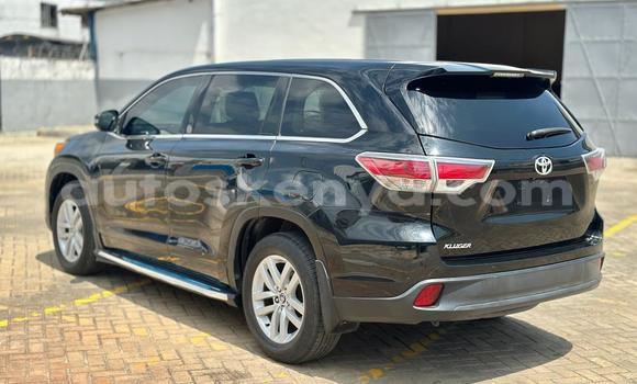 Nunua Imported Toyota Kluger Nyeusi Gari ndani ya Mombasa nchini Kenya ya Pwani Nunua Imported Toyota Kluger Nyeusi Gari ndani ya Mombasa nchini Kenya ya Pwani