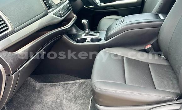 Nunua Imported Toyota Kluger Nyeusi Gari ndani ya Mombasa nchini Kenya ya Pwani Nunua Imported Toyota Kluger Nyeusi Gari ndani ya Mombasa nchini Kenya ya Pwani