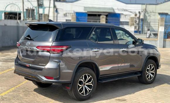 Nunua Imported Toyota Fortuner Nyingine Gari ndani ya Mombasa nchini Kenya ya Pwani Nunua Imported Toyota Fortuner Nyingine Gari ndani ya Mombasa nchini Kenya ya Pwani