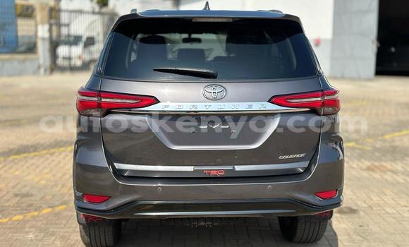 Nunua Imported Toyota Fortuner Nyingine Gari ndani ya Mombasa nchini Kenya ya Pwani Nunua Imported Toyota Fortuner Nyingine Gari ndani ya Mombasa nchini Kenya ya Pwani