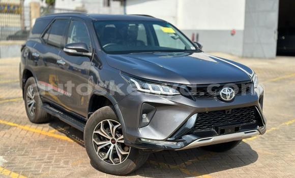Nunua Imported Toyota Fortuner Nyingine Gari ndani ya Mombasa nchini Kenya ya Pwani Nunua Imported Toyota Fortuner Nyingine Gari ndani ya Mombasa nchini Kenya ya Pwani