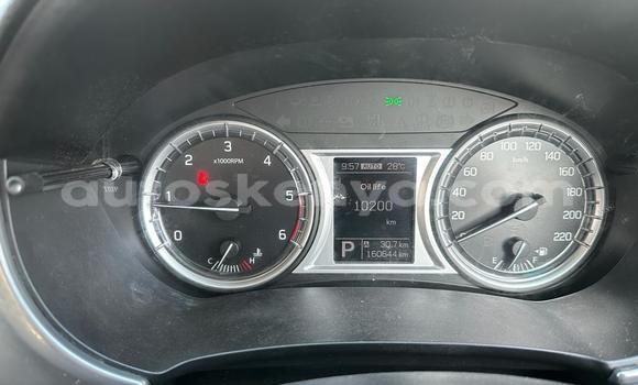 Nunua Imported Suzuki Grand Vitara Beige Gari ndani ya Mombasa nchini Kenya ya Pwani Nunua Imported Suzuki Grand Vitara Beige Gari ndani ya Mombasa nchini Kenya ya Pwani