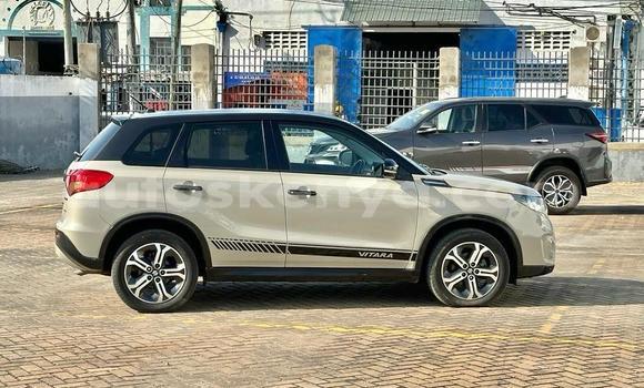 Nunua Imported Suzuki Grand Vitara Beige Gari ndani ya Mombasa nchini Kenya ya Pwani Nunua Imported Suzuki Grand Vitara Beige Gari ndani ya Mombasa nchini Kenya ya Pwani