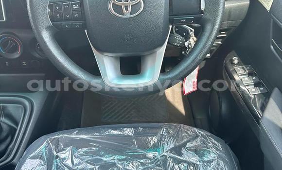 Nunua Imported Toyota Hiluxe Revo Nyeupe Gari ndani ya Mombasa nchini Kenya ya Pwani Nunua Imported Toyota Hiluxe Revo Nyeupe Gari ndani ya Mombasa nchini Kenya ya Pwani