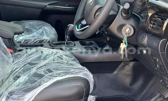Nunua Imported Toyota Hiluxe Revo Kijani Gari ndani ya Mombasa nchini Kenya ya Pwani Nunua Imported Toyota Hiluxe Revo Kijani Gari ndani ya Mombasa nchini Kenya ya Pwani