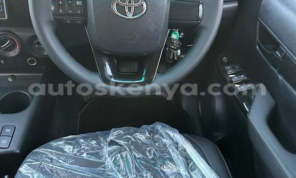 Nunua Imported Toyota Hiluxe Revo Kijani Gari ndani ya Mombasa nchini Kenya ya Pwani Nunua Imported Toyota Hiluxe Revo Kijani Gari ndani ya Mombasa nchini Kenya ya Pwani